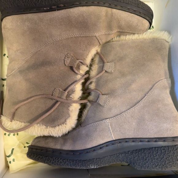 Bare Trap Women's Taupe Gray Faux Fur-Lined Boots Sz 6 - Picture 8 of 8